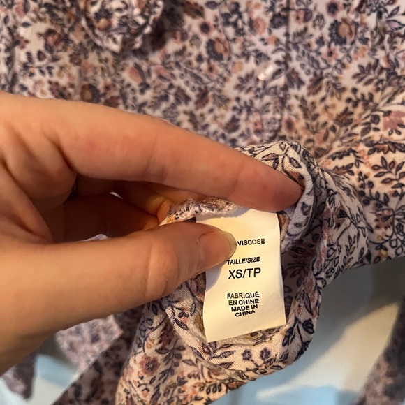 Suzy Shier Blouse - Picture 2 of 3